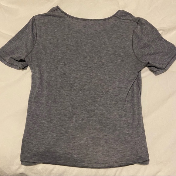 Lululemon Do the Daily Short Sleeved Tee 6 - Picture 3 of 3